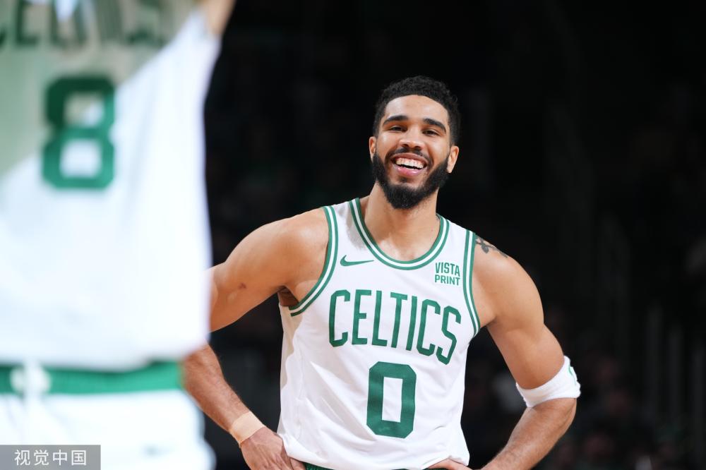 赛崭露头角 赛崭露头角